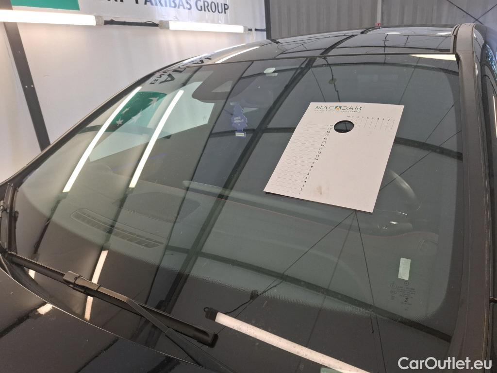 Mercedes  CLA-Klasse MERCEDES-BENZ CLA Coupe / 2019 / 4P / Coupé CLA 250 e AMG Line #32