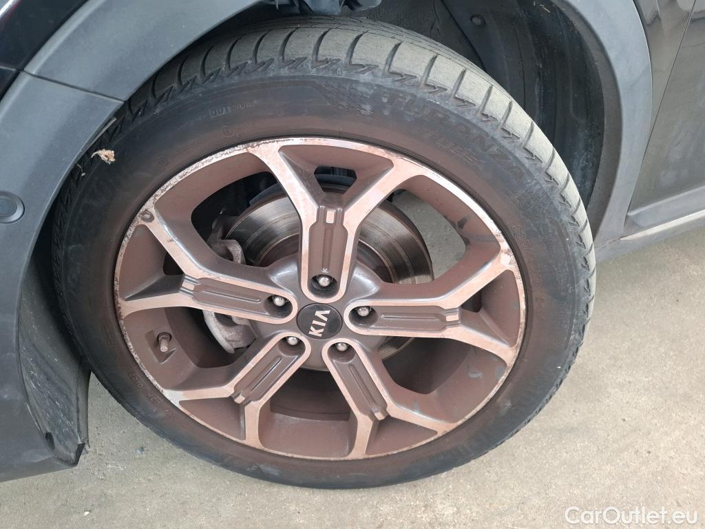 KIA  XCeed  Plug-in Hybrid Premium 1.6 140CV BVA6 E6d #15