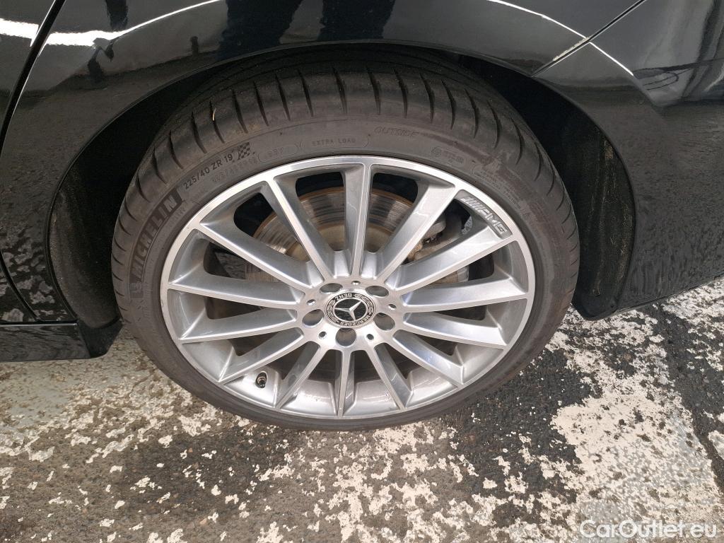 Mercedes  CLA-Klasse MERCEDES-BENZ CLA Coupe / 2019 / 4P / Coupé CLA 250 e AMG Line #37