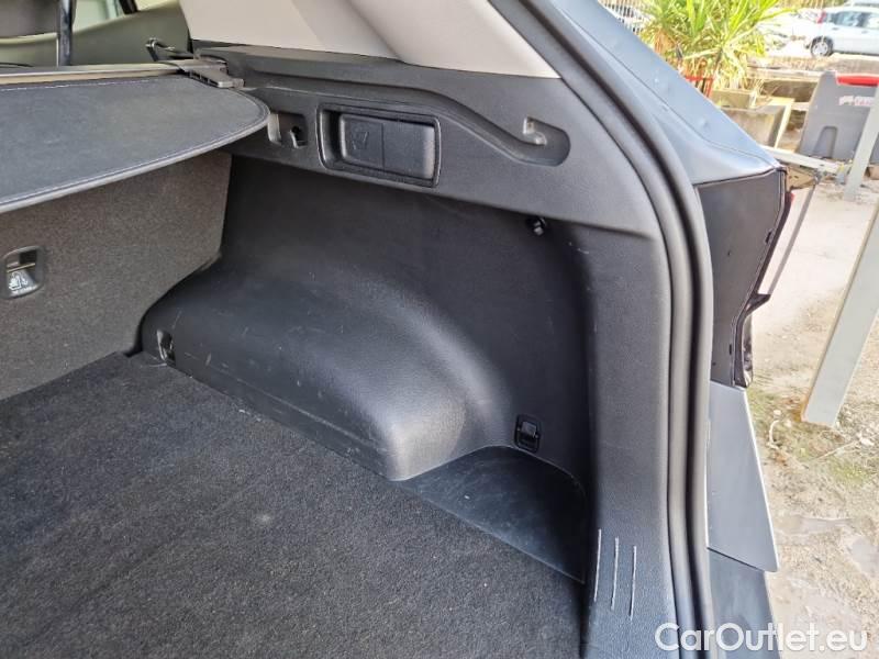 KIA  Sportage KIA  / 2021 / 5P / SUV 1.6 TGDI HEV STYLE 2WD AUTO #98