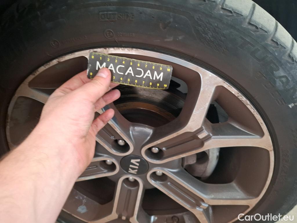 KIA  XCeed  Plug-in Hybrid Premium 1.6 140CV BVA6 E6d #35