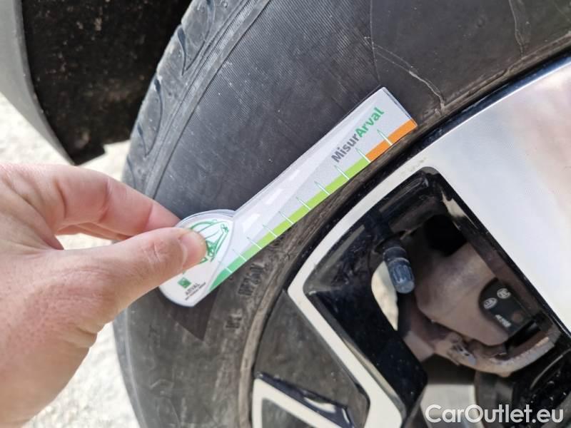 KIA  Sportage KIA  / 2021 / 5P / SUV 1.6 TGDI HEV STYLE 2WD AUTO #79