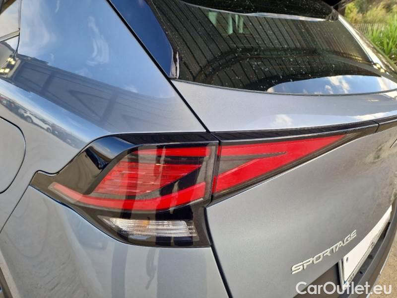 KIA  Sportage KIA  / 2021 / 5P / SUV 1.6 TGDI HEV STYLE 2WD AUTO #61