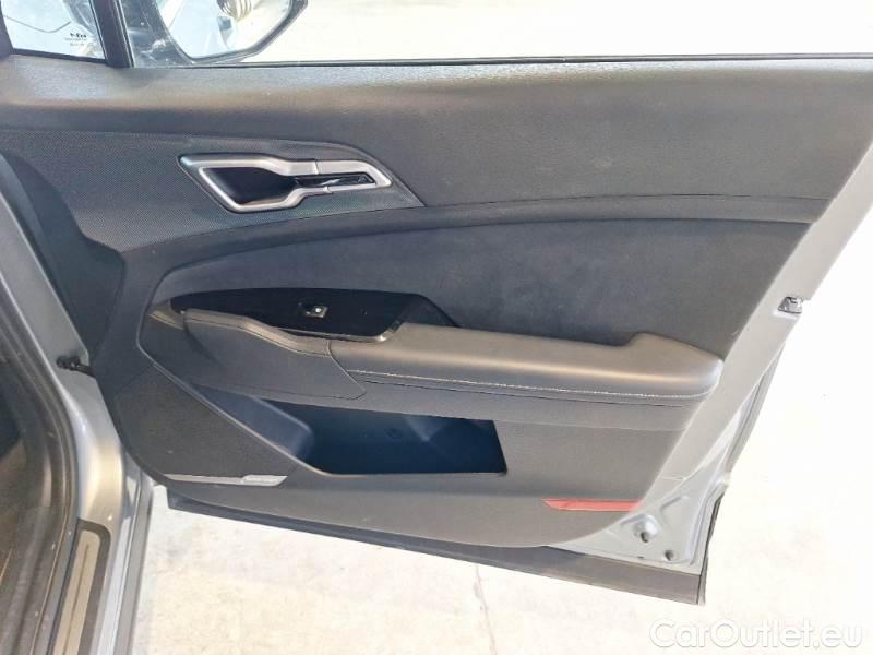 KIA  Sportage KIA  / 2021 / 5P / SUV 1.6 TGDI HEV GT-LINE PLUS 2WD AUTO #85