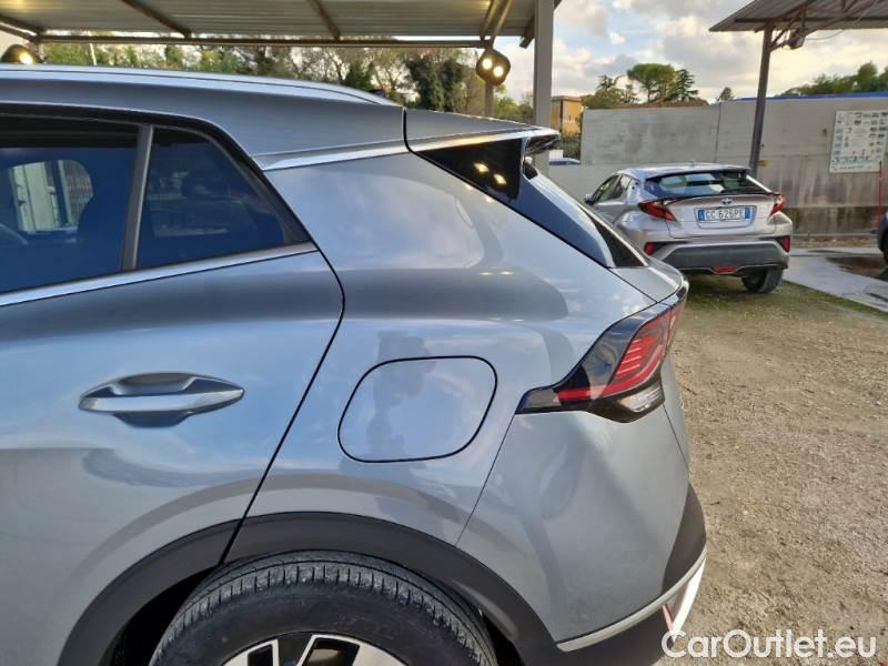 KIA  Sportage KIA  / 2021 / 5P / SUV 1.6 TGDI HEV STYLE 2WD AUTO #63