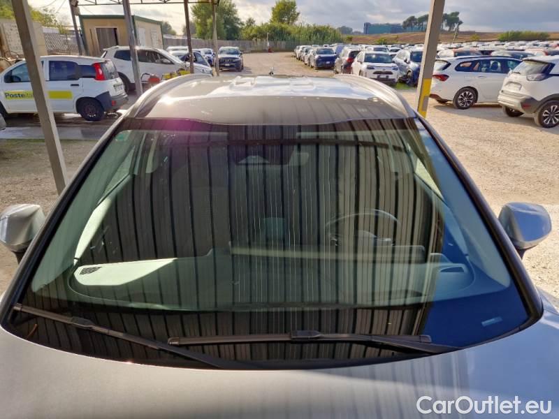 KIA  Sportage KIA  / 2021 / 5P / SUV 1.6 TGDI HEV STYLE 2WD AUTO #22