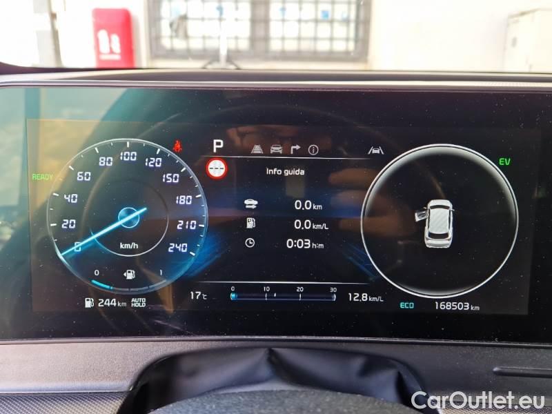 KIA  Sportage KIA  / 2021 / 5P / SUV 1.6 TGDI HEV STYLE 2WD AUTO #4