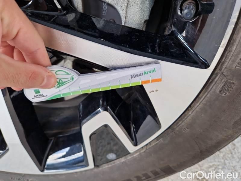 KIA  Sportage KIA  / 2021 / 5P / SUV 1.6 TGDI HEV STYLE 2WD AUTO #77