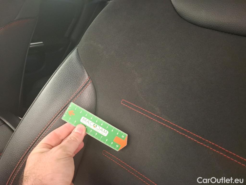  Mercedes  GLA MERCEDES-BENZ  / 2020 / 5P / SUV 1.3  250 e AMG LINE DCT #27