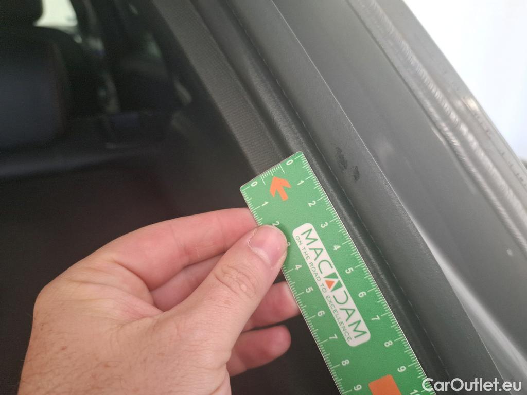  Mercedes  GLA MERCEDES-BENZ  / 2020 / 5P / SUV 1.3  250 e AMG LINE DCT #17