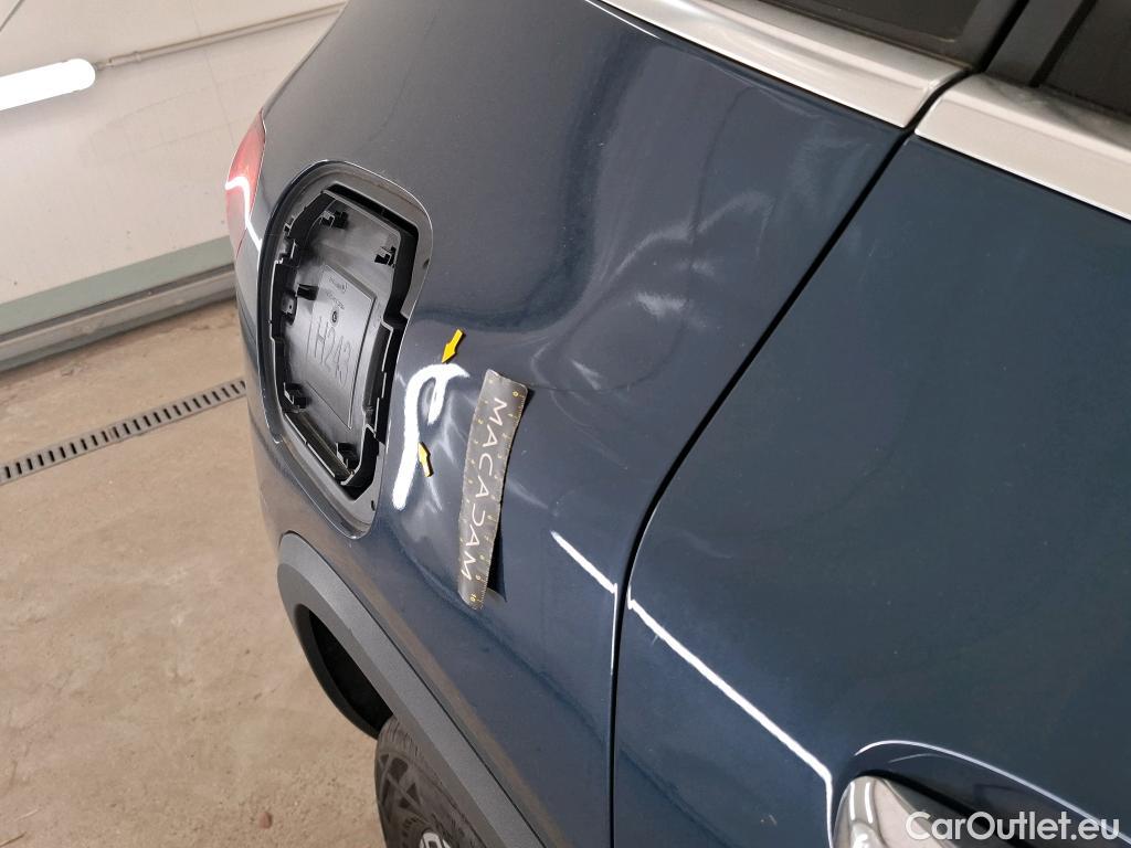  Mercedes  GLA MERCEDES-BENZ  / 2020 / 5P / SUV  250 e BUSINESS LINE DCT #37