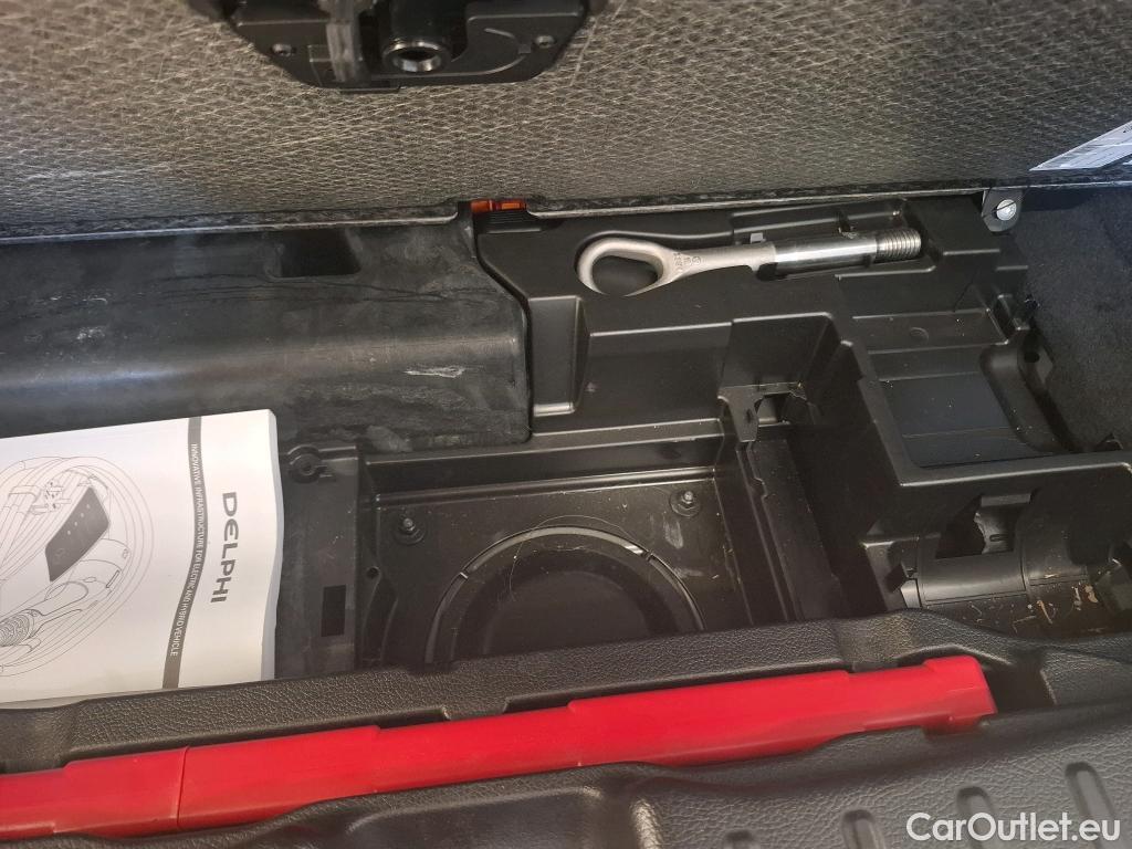  Mercedes  GLA MERCEDES-BENZ  / 2020 / 5P / SUV 1.3  250 e AMG LINE DCT #23