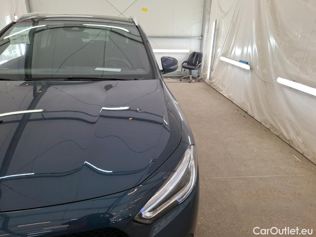  Mercedes  GLA MERCEDES-BENZ  / 2020 / 5P / SUV  250 e BUSINESS LINE DCT #7