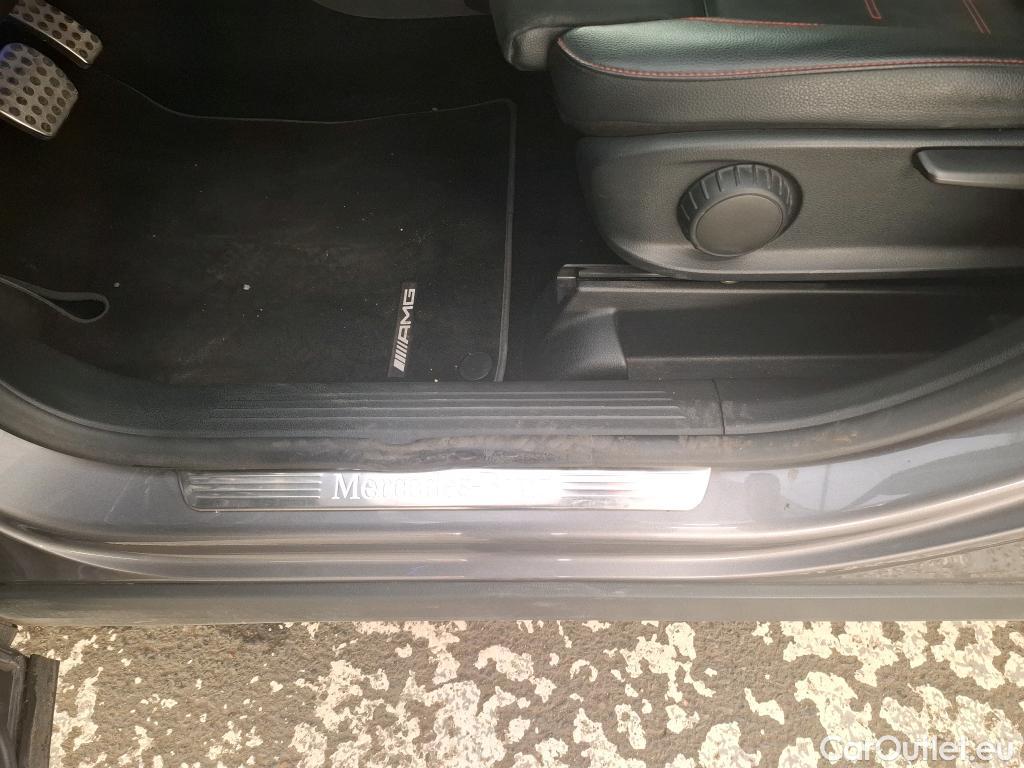  Mercedes  GLA MERCEDES-BENZ  / 2020 / 5P / SUV 1.3  250 e AMG LINE DCT #20