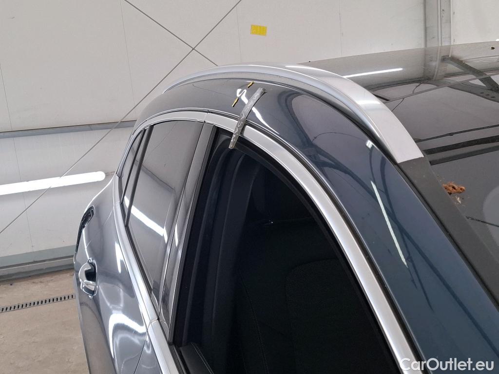  Mercedes  GLA MERCEDES-BENZ  / 2020 / 5P / SUV  250 e BUSINESS LINE DCT #41