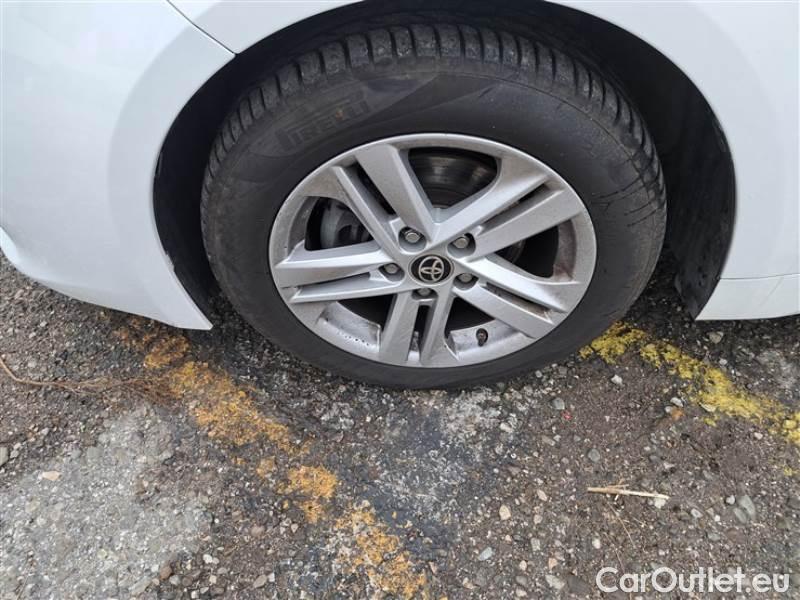 Toyota  Corolla TOYOTA  / 2019 / 5P / BERLINA 1.8 HYBRID ACTIVE #20