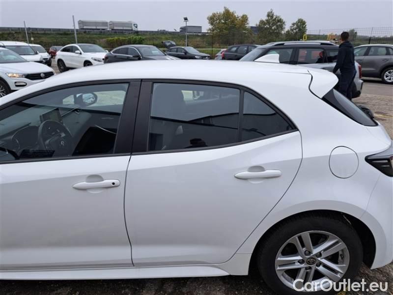 Toyota  Corolla TOYOTA  / 2019 / 5P / BERLINA 1.8 HYBRID ACTIVE #51