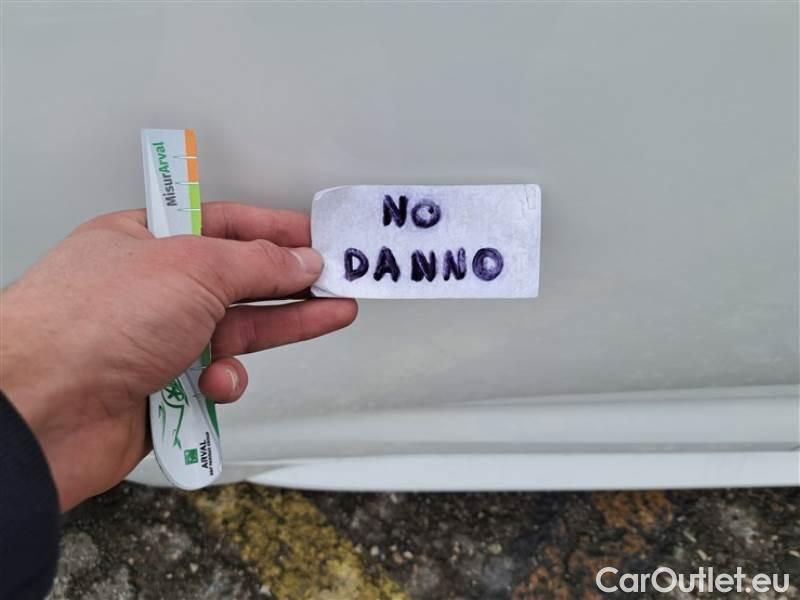 Toyota  Corolla TOYOTA  / 2019 / 5P / BERLINA 1.8 HYBRID ACTIVE #39