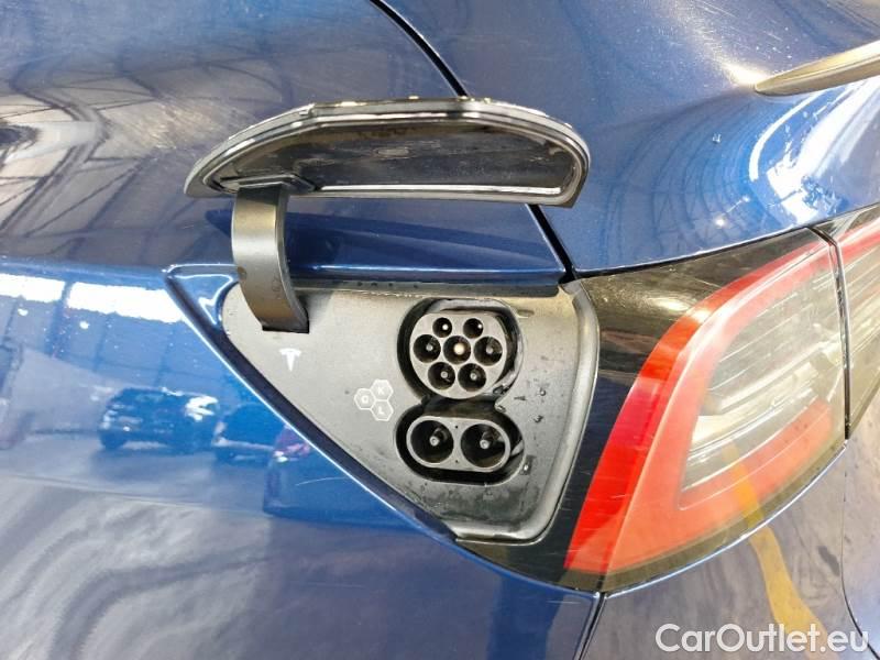 Tesla  Model Y TESLA  / 2020 / 5P / SUV 75 KWH PERFORMANCE DUAL MOTOR 4WD AUT #64