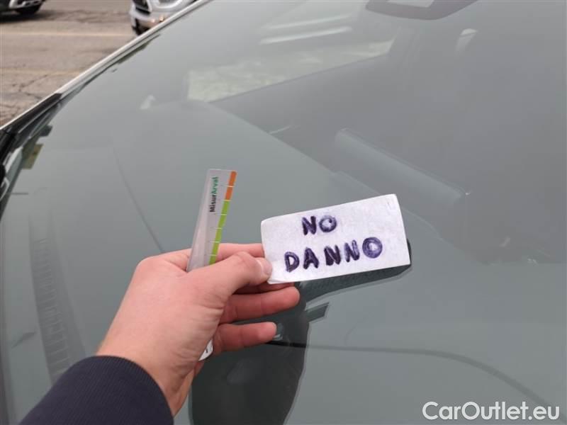 Toyota  Corolla TOYOTA  / 2019 / 5P / BERLINA 1.8 HYBRID ACTIVE #25