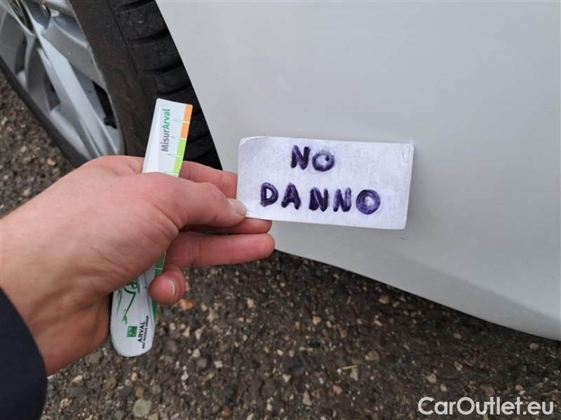 Toyota  Corolla TOYOTA  / 2019 / 5P / BERLINA 1.8 HYBRID ACTIVE #33