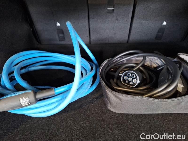 Tesla  Model Y TESLA  / 2020 / 5P / SUV 75 KWH PERFORMANCE DUAL MOTOR 4WD AUT #65