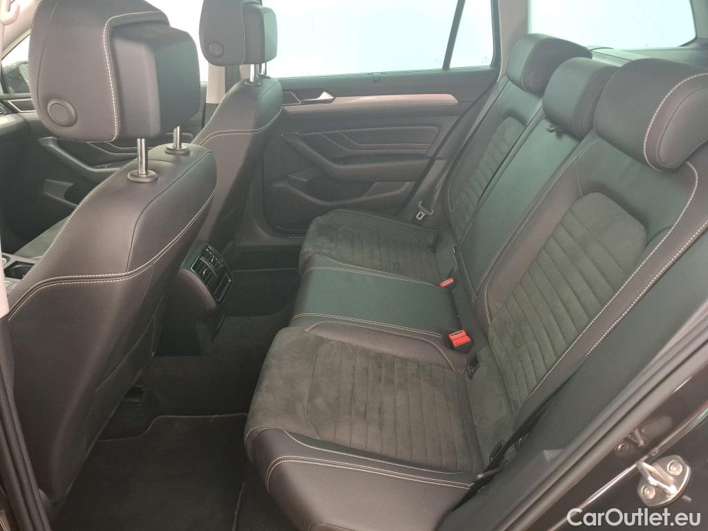 Volkswagen  Passat VOLKSWAGEN  SW / 2019 / 5P / Break 1.4 TSI DSG HYBRIDE RECHARGEABLE SW GTE #9