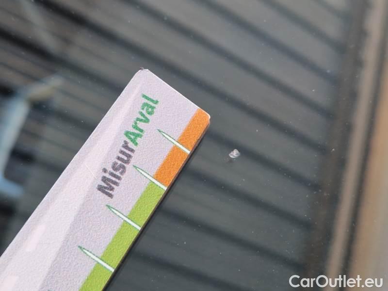 Toyota  RAV4 TOYOTA  / 2018 / 5P / CROSSOVER 2.5 HV 218CV E-CVT BUSINESS 2WD #25