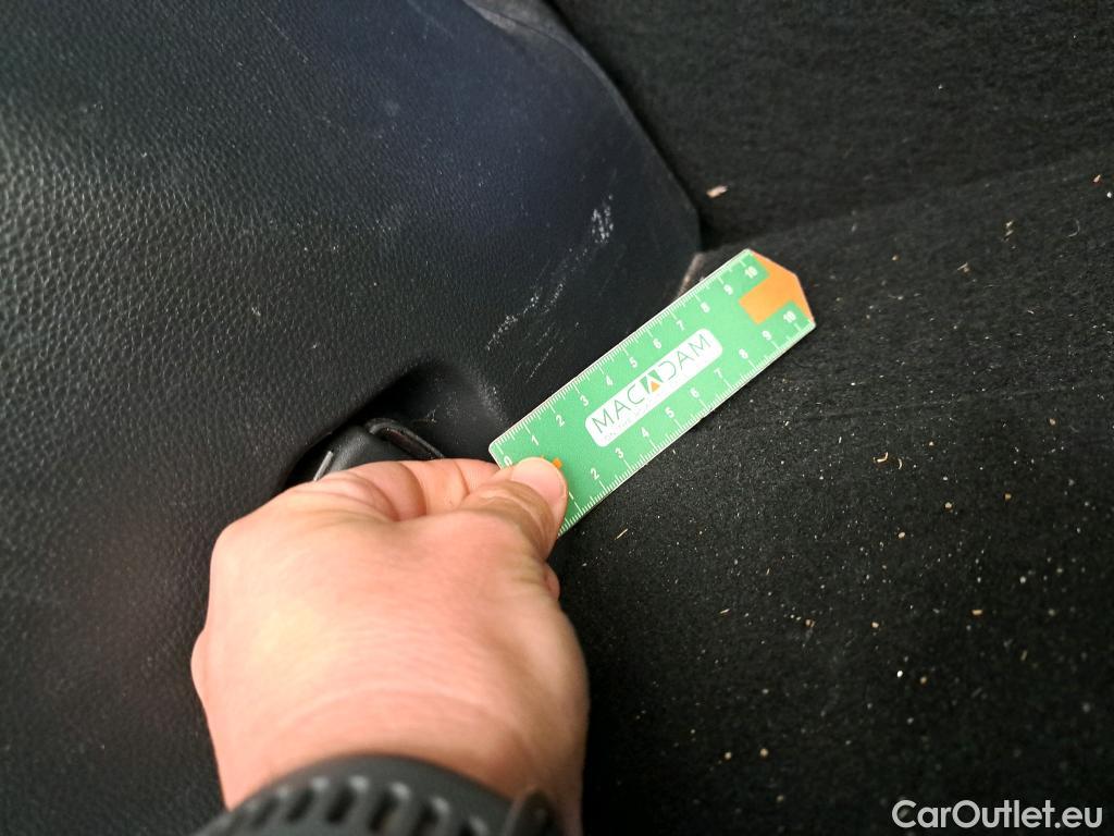 Toyota  RAV4 TOYOTA  Hybride  2018  5P  SUV 2WD 218ch Dynamic #23