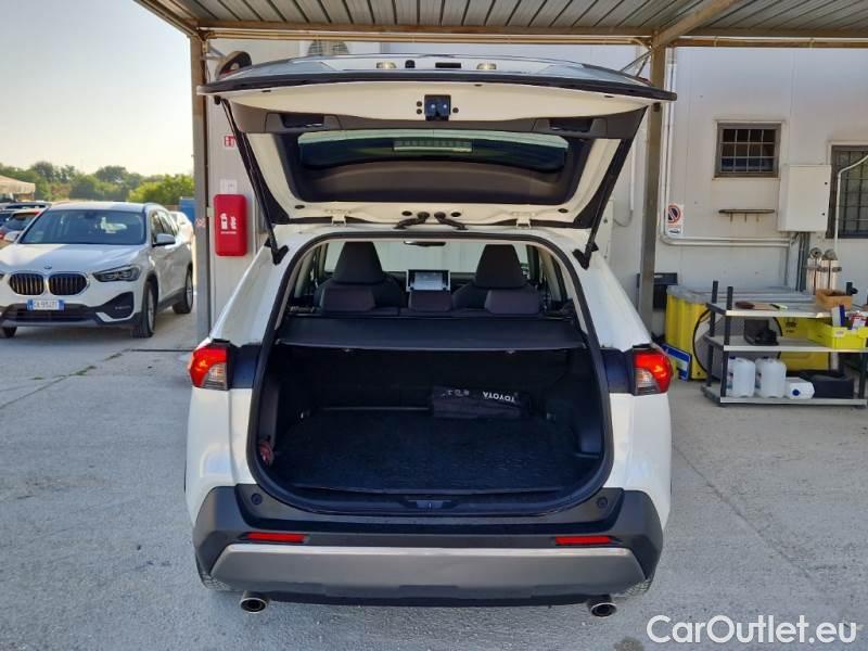 Toyota  RAV4 TOYOTA  / 2018 / 5P / CROSSOVER 2.5 HV 218CV E-CVT BUSINESS 2WD #5