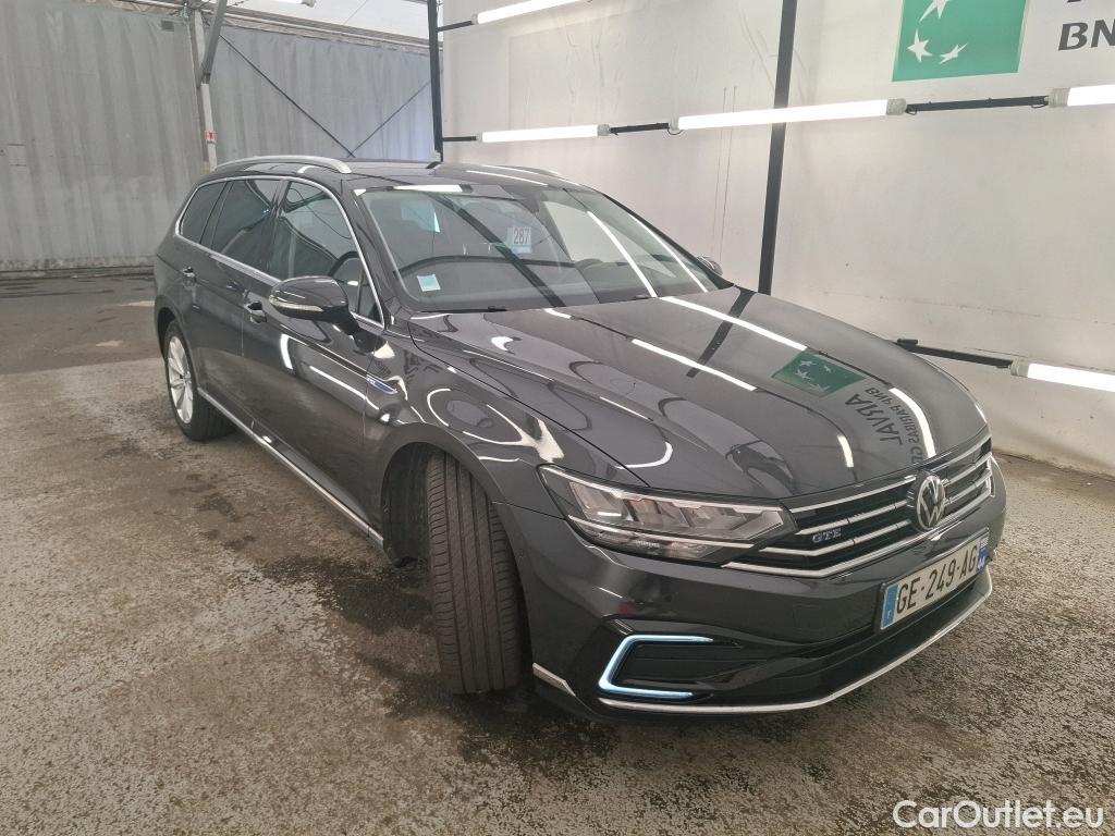 Volkswagen  Passat VOLKSWAGEN  SW / 2019 / 5P / Break 1.4 TSI DSG HYBRIDE RECHARGEABLE SW GTE #4