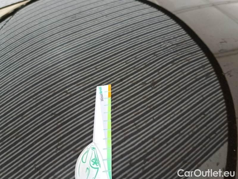 Toyota  Corolla TOYOTA  / 2019 / 5P / STATION WAGON TS 1.8 HYBRID BUSINESS #23