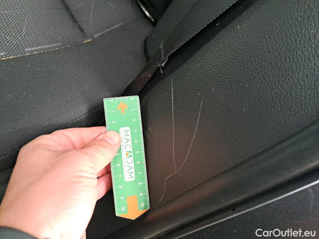 Toyota  RAV4 TOYOTA  Hybride  2018  5P  SUV 2WD 218ch Dynamic #10