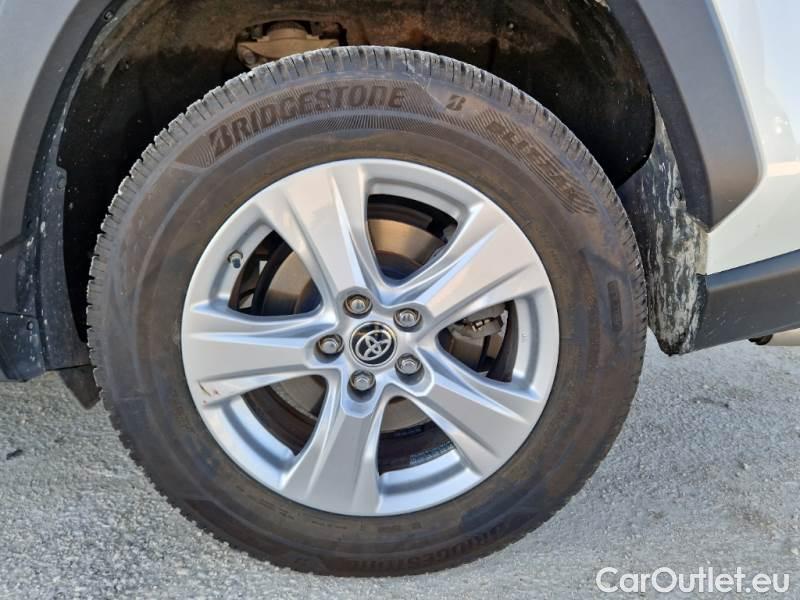 Toyota  RAV4 TOYOTA  / 2018 / 5P / CROSSOVER 2.5 HV 218CV E-CVT BUSINESS 2WD #57