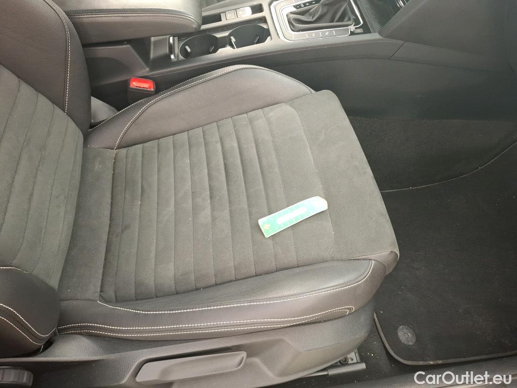 Volkswagen  Passat VOLKSWAGEN  SW / 2019 / 5P / Break 1.4 TSI DSG HYBRIDE RECHARGEABLE SW GTE #25