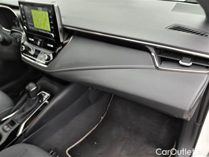 Toyota  Corolla TOYOTA  / 2019 / 5P / BERLINA 1.8 HYBRID ACTIVE #72