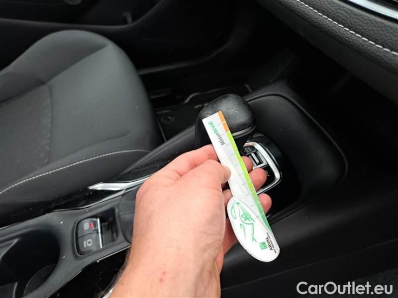 Toyota  Corolla TOYOTA  / 2019 / 5P / BERLINA 1.8 HYBRID ACTIVE #71