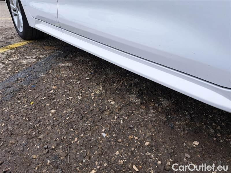 Toyota  Corolla TOYOTA  / 2019 / 5P / STATION WAGON TS HYBRID BUSINESS #33