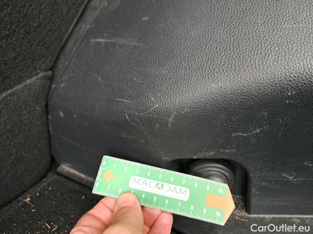 Toyota  RAV4 TOYOTA  Hybride  2018  5P  SUV 2WD 218ch Dynamic #27