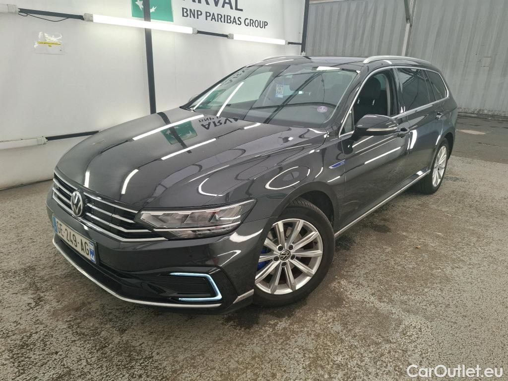 Volkswagen  Passat VOLKSWAGEN  SW / 2019 / 5P / Break 1.4 TSI DSG HYBRIDE RECHARGEABLE SW GTE #1
