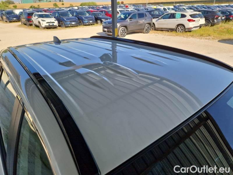 Toyota  RAV4 TOYOTA  / 2018 / 5P / CROSSOVER 2.5 HV 218CV E-CVT BUSINESS 2WD #22