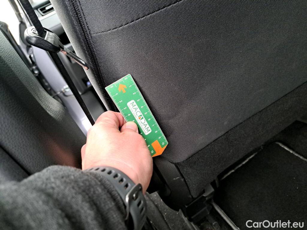 Toyota  RAV4 TOYOTA  Hybride  2018  5P  SUV 2WD 218ch Dynamic #33