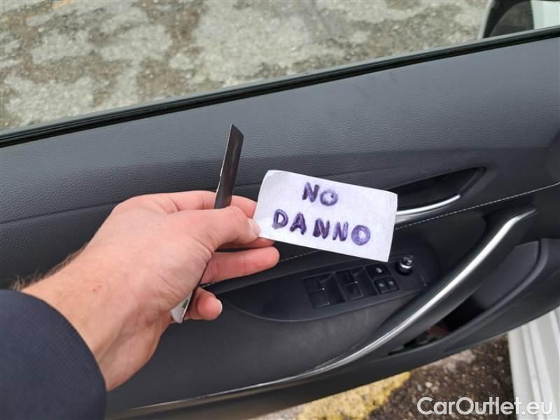 Toyota  Corolla TOYOTA  / 2019 / 5P / BERLINA 1.8 HYBRID ACTIVE #82