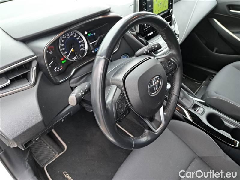 Toyota  Corolla TOYOTA  / 2019 / 5P / BERLINA 1.8 HYBRID ACTIVE #77