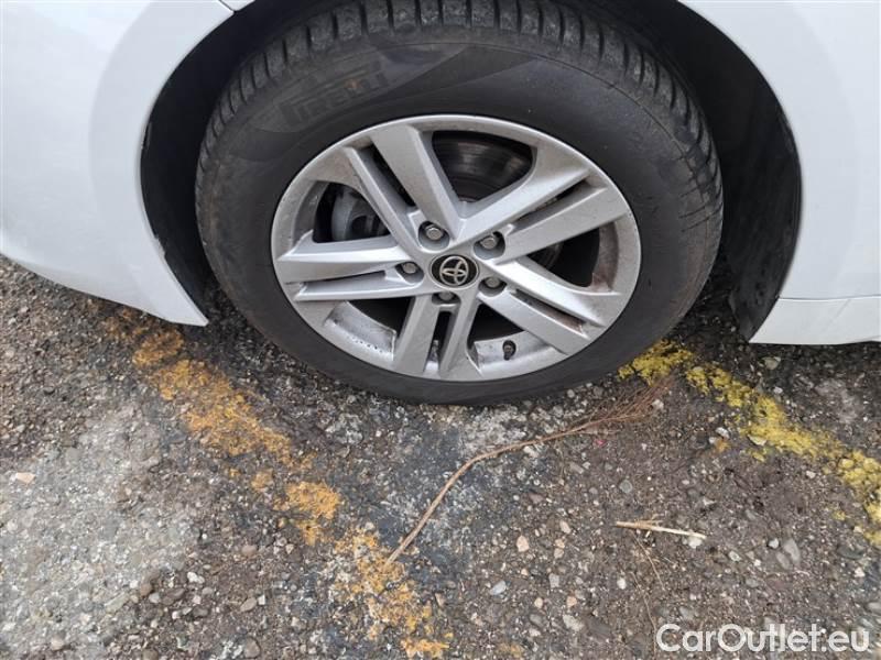 Toyota  Corolla TOYOTA  / 2019 / 5P / BERLINA 1.8 HYBRID ACTIVE #59