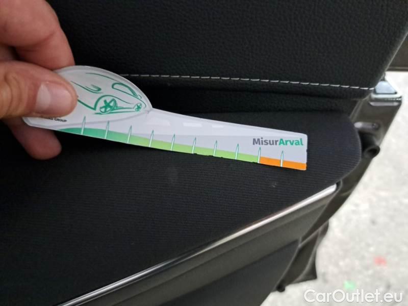 Toyota  Corolla TOYOTA  / 2019 / 5P / STATION WAGON TS 1.8 HYBRID BUSINESS #96