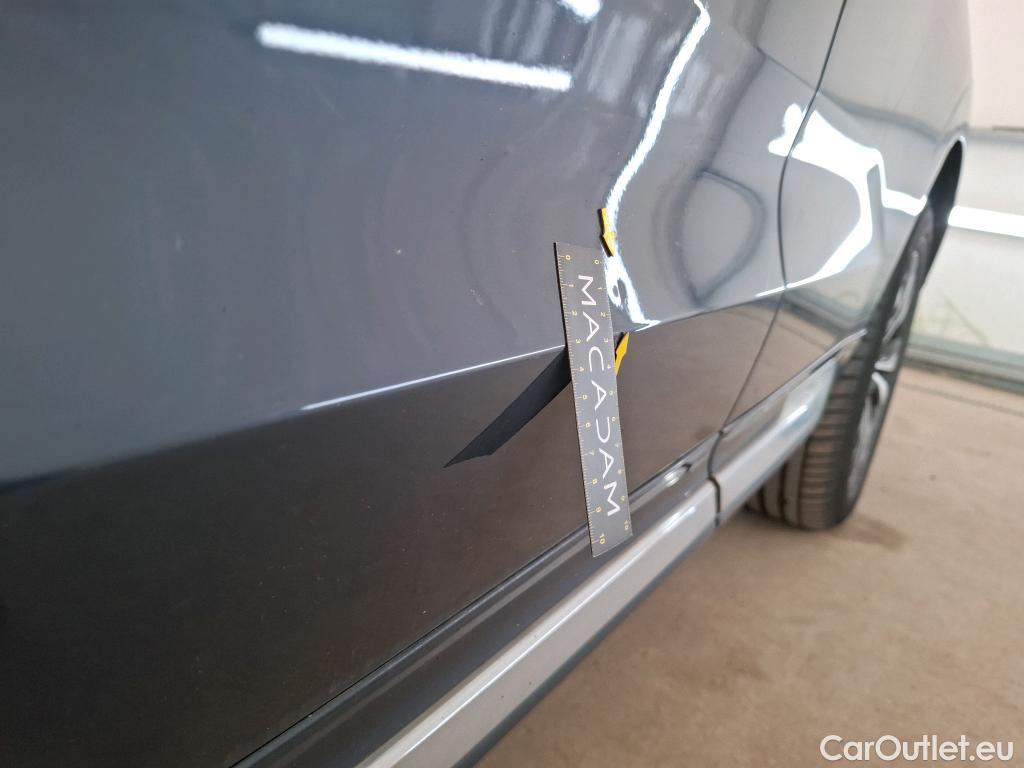  Volvo  XC60 VOLVO  / 2017 / 5P / SUV Recharge T6 340 Geartro Business Exe #40