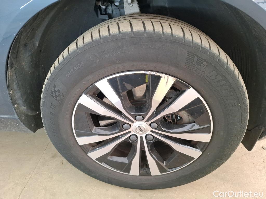  Volvo  XC60 VOLVO  / 2017 / 5P / SUV Recharge T6 340 Geartro Business Exe #29