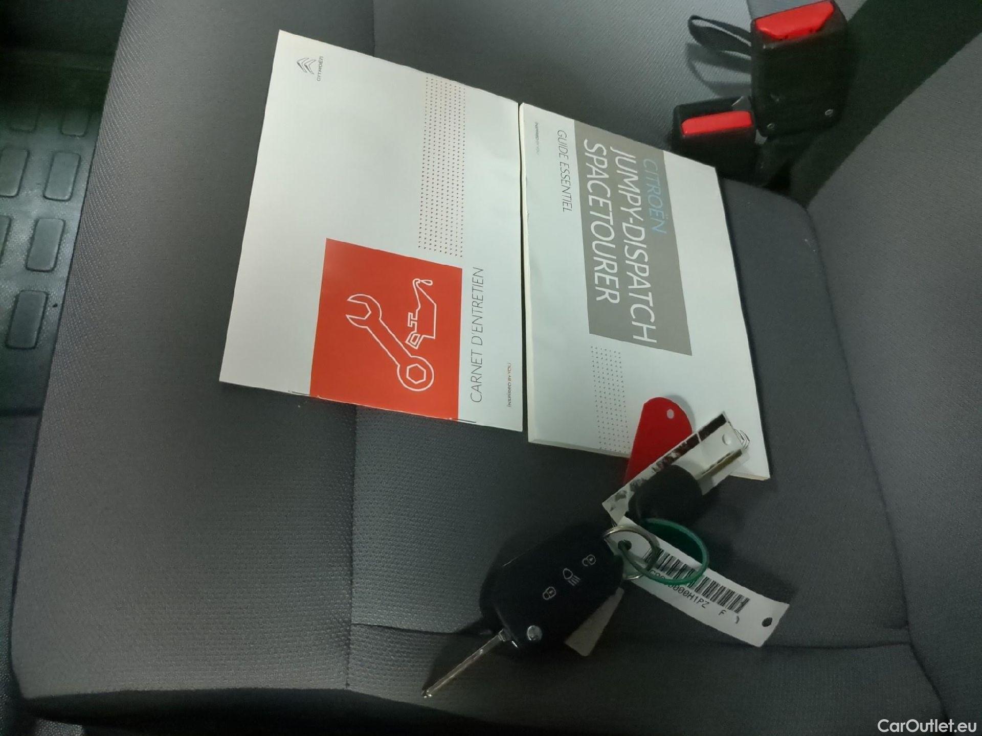 Citroen  Jumpy CITROEN  4p Combi Taille XL BlueHDi 120 S&S BVM6 Confort #8