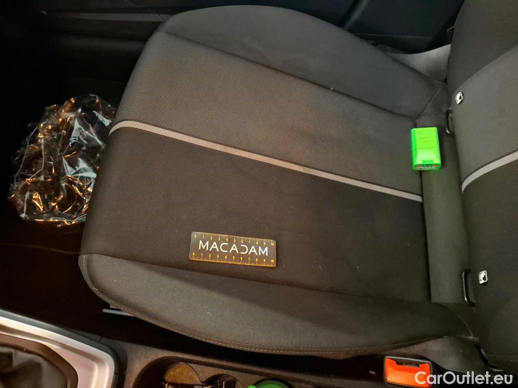  Audi  A1 Sportback AUDI  5p Berline 1 0 TFSI 116 Business Line #46